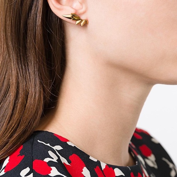 Absolutely stunning bohemian retro geometric wings shape gold stud earring - Picture 1 of 5